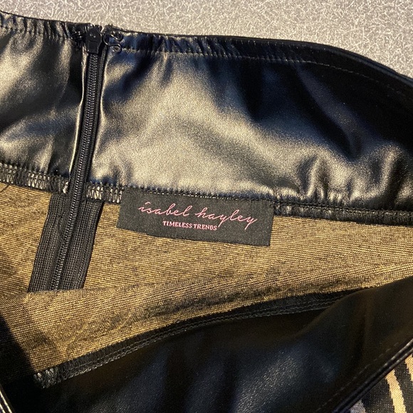 Womens matching zebra skirt and jacket; Size med - Picture 4 of 8